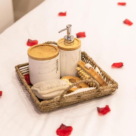 Le Petit Paris - Cocon & Spa & Sauna Chartres Dış mekan fotoğraf